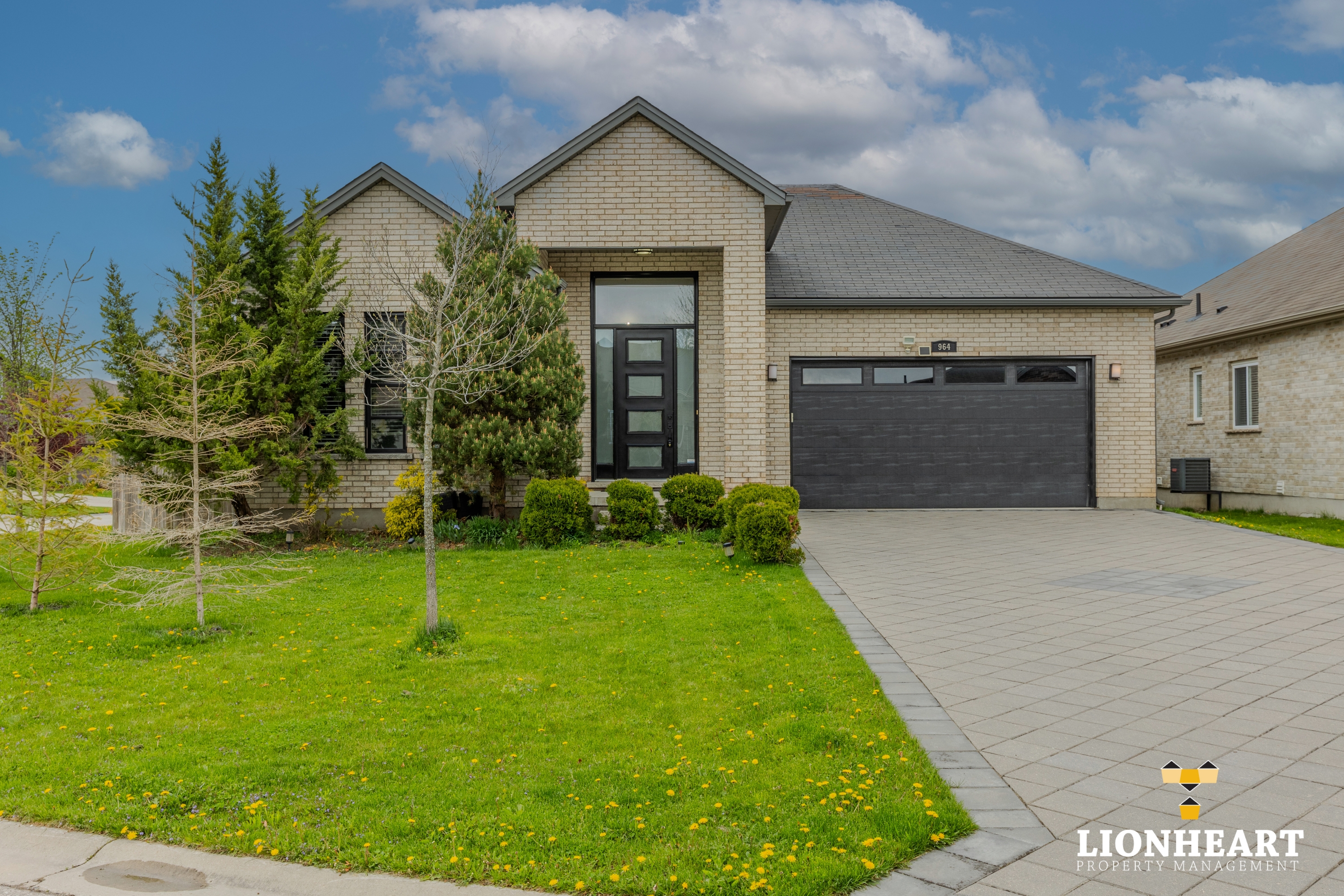 Roulston Cres. 964