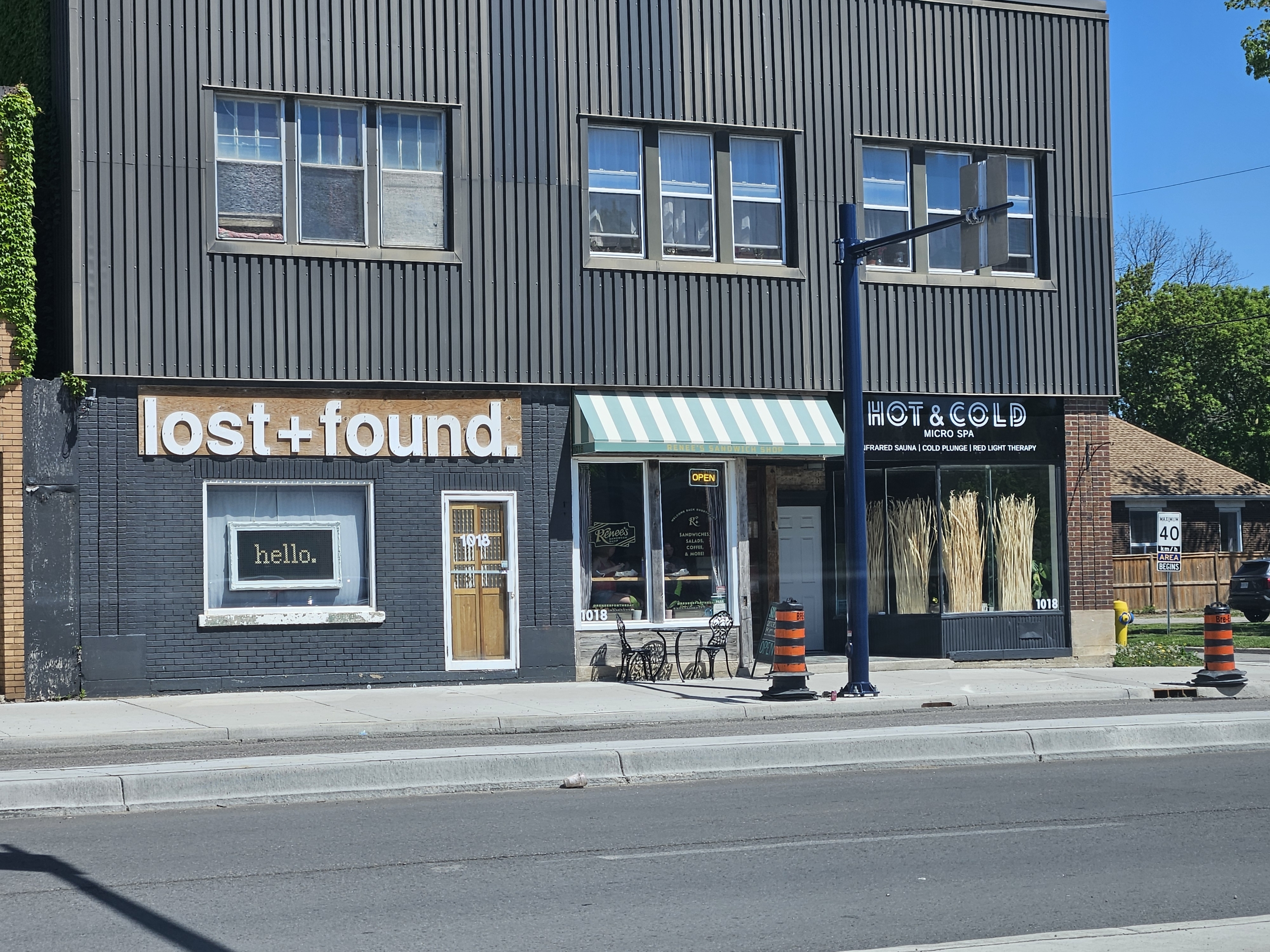 Dundas Str. 1018 - 1